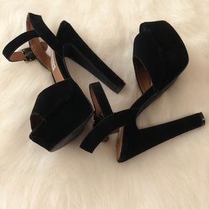 Steve Madden Platform Heel